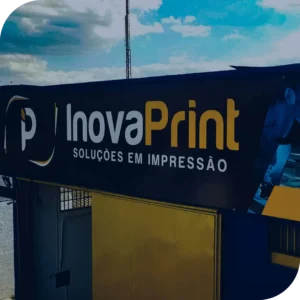 Fachada em ACM da Inova Print, exemplo de revestimento de comunicação visual